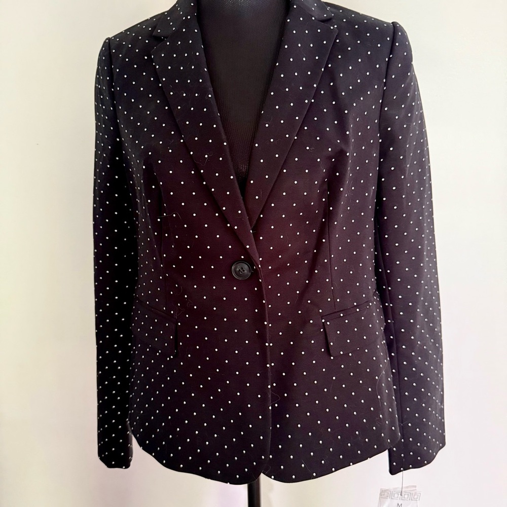 Liz Claiborne DC Jacket 
Black and White Polka Dots